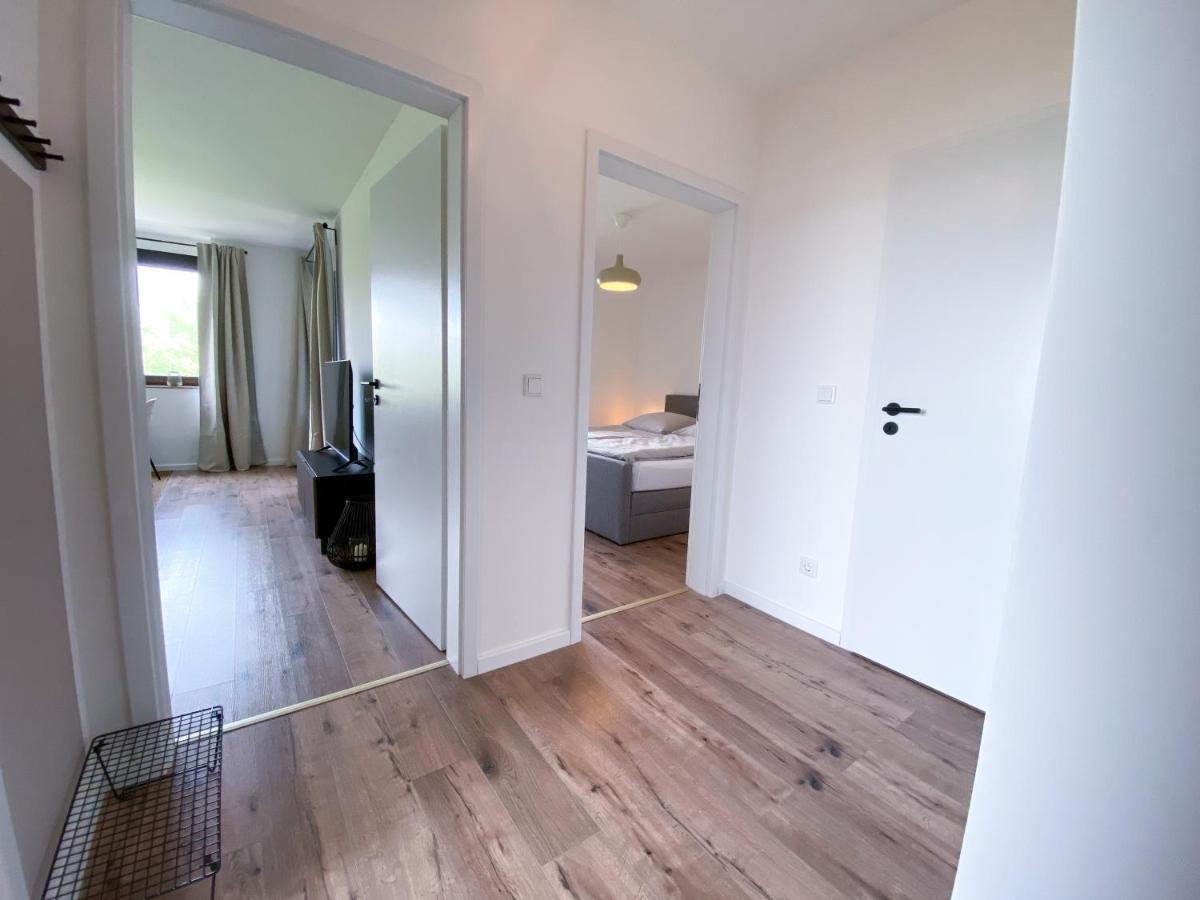 Schoene Mit Rheinblick/duesseldorf/neuss/messe Appartement Neuss