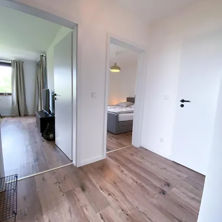Schoene Wohnung Mit Rheinblick/Duesseldorf/Neuss/Messe Esterno foto