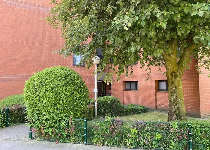 Schoene Wohnung Mit Rheinblick/Duesseldorf/Neuss/Messe